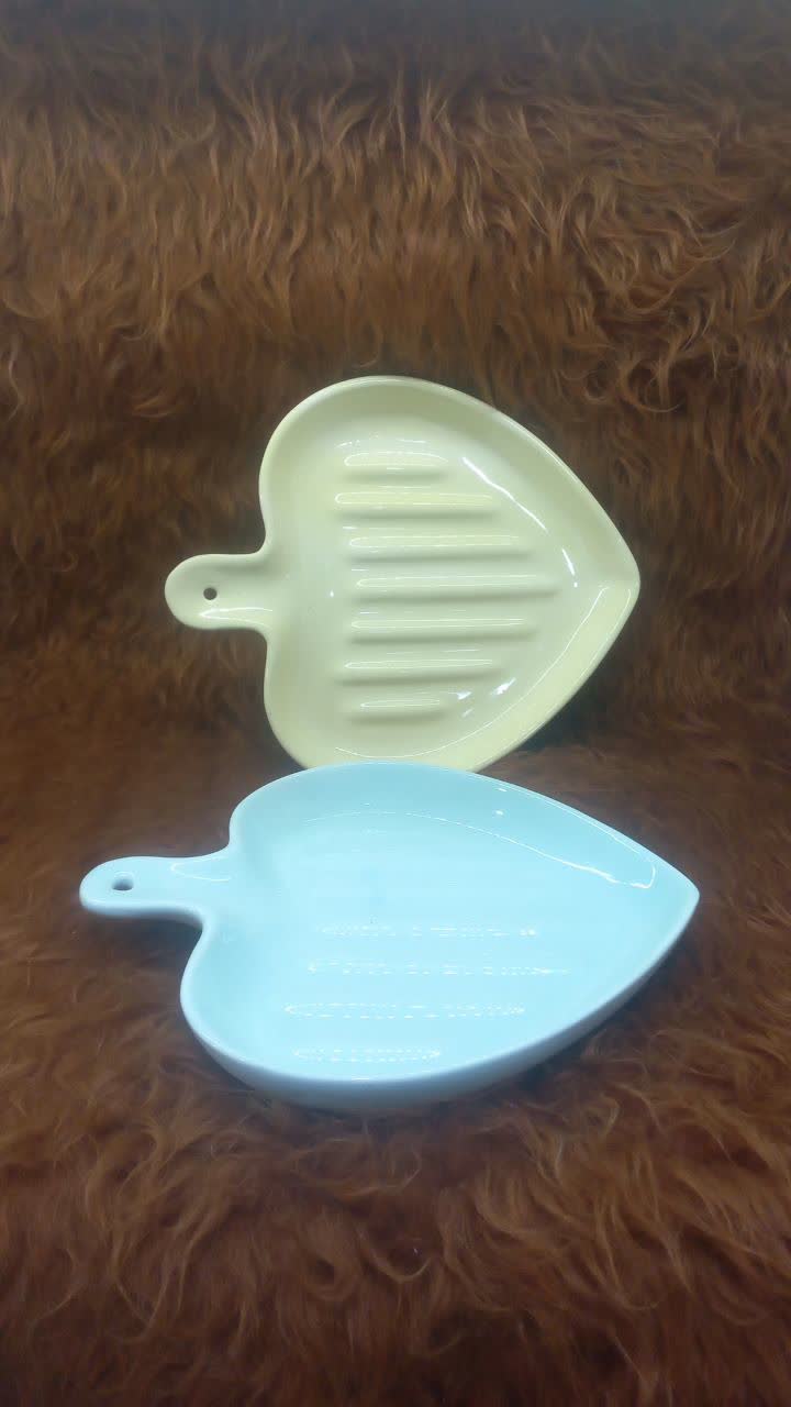 ظرف سراميكي مدل قلب رنگي